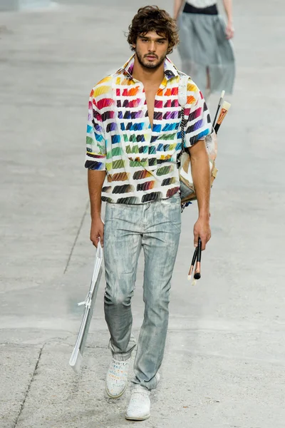 Look 76